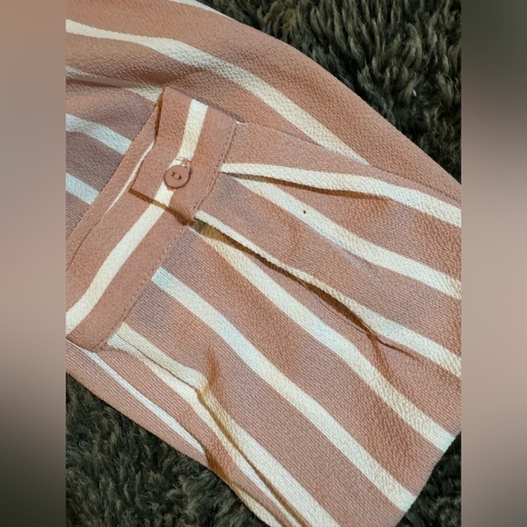 Adrianna Papell peach and white striped long sleeve blouse size small - Picture 3 of 8